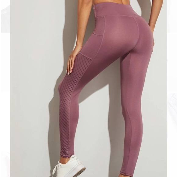 Mauve pink work out leggings. Phone pocket. Never worn. Brand new. - Picture 1 of 3